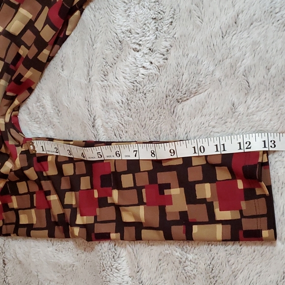 FOREVER 21 Black w/Geo Block Print Blouse - 3/4 Sleeves- Fitted-Stretch-EC- Sz S - Picture 13 of 14